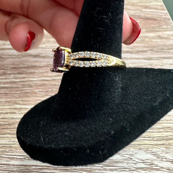 Yellow Gold Amethyst and crystals ring - Picture 5 of 8